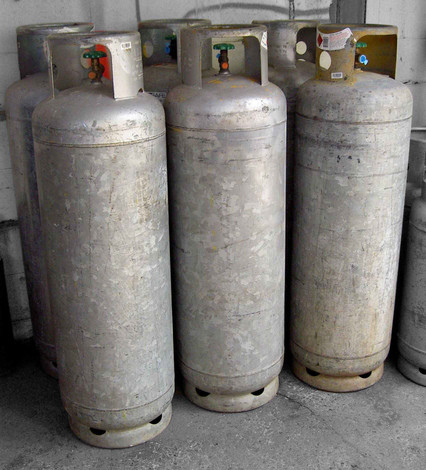 LPG 45kg/75ltr CYLINDER CLASS 2.1 UN No.1075 PETROLEUM GASES, LIQUEFIED Supagas